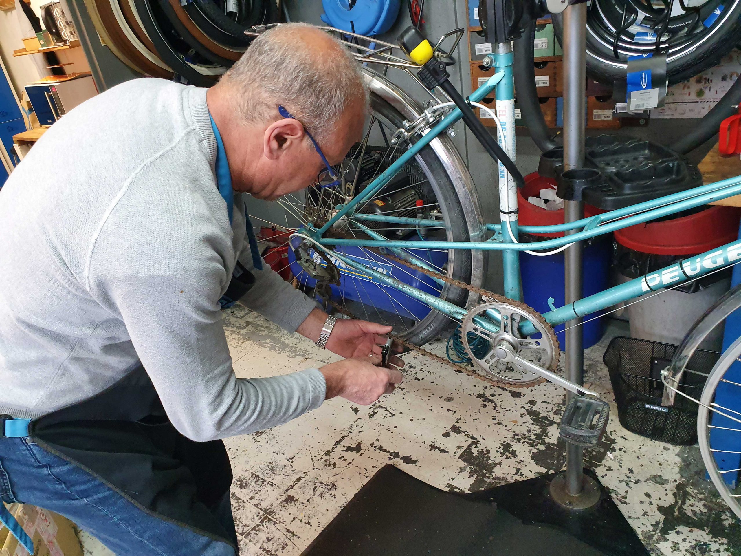 Atelier vélo - Réparation, entretien et insertion sociale